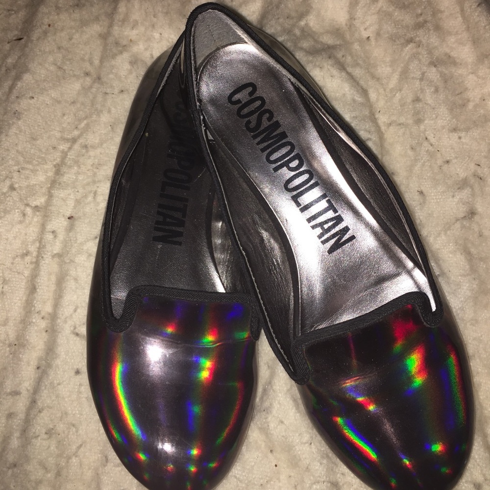 Holographic Flats, cosmopolitan